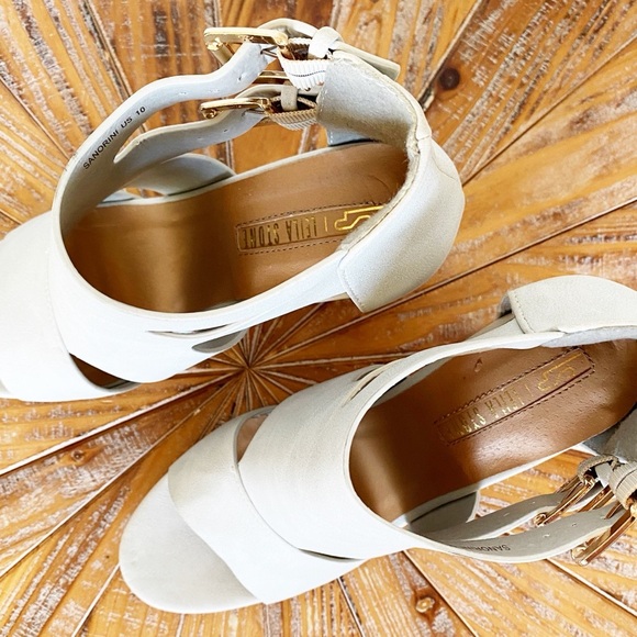 NIB Leila Stone Dove Grey Faux Suede Heels Size 10 - Picture 4 of 10